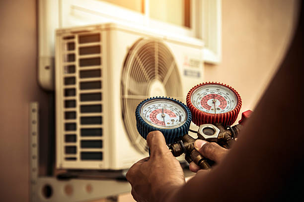 Professional Heat Pump Repair technician working in Woodbine, NJ